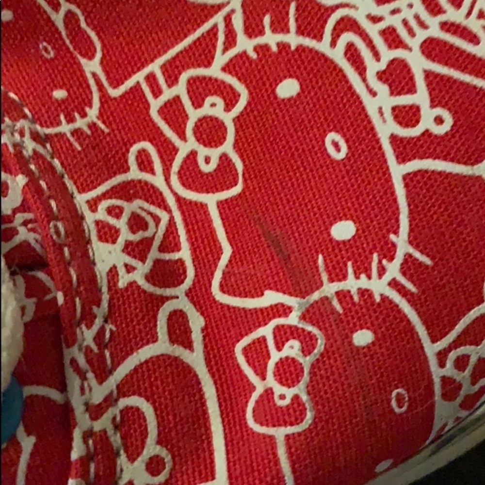 Hello kitty! Vans! Killer combo sold out - Picture 6 of 7
